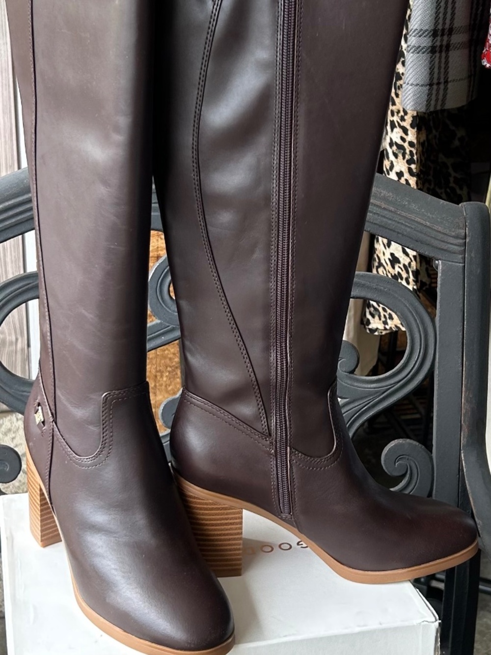 NWT Gianni Bernini Boots Brown Size 8
